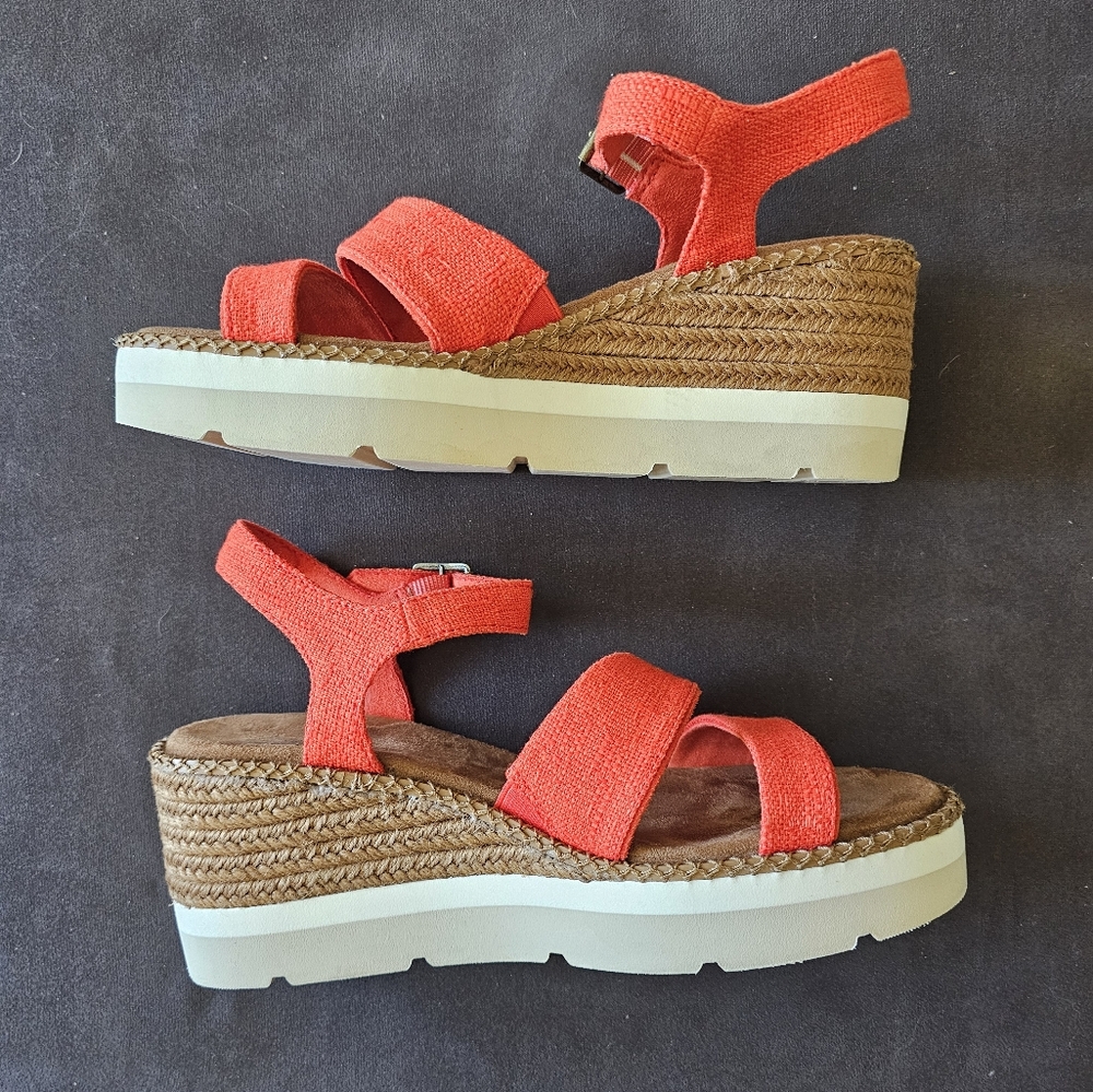 Women's Toms Wedge Sandals